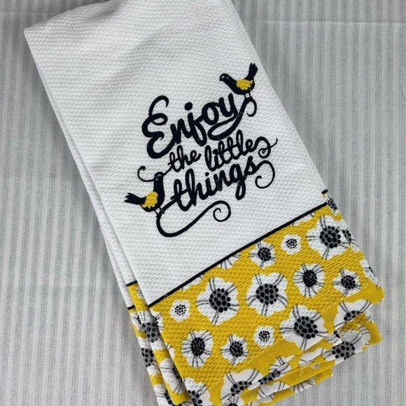 Colordrift Kitchen Towels Yellow Black Flowers Birds 18" x 28" Set of 2 NEW - Picture 3 of 7